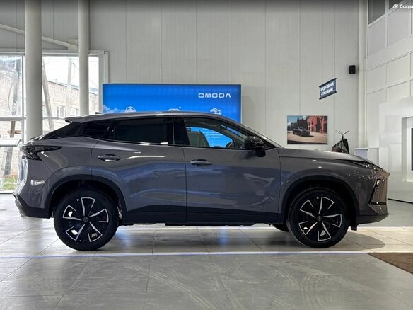2026 Omoda C5 II, серый, 2879000 рублей - вид 5