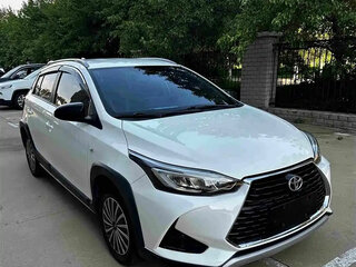 2022 Toyota Yaris L X XP150 Рестайлинг, белый, 1200077 рублей, вид 3