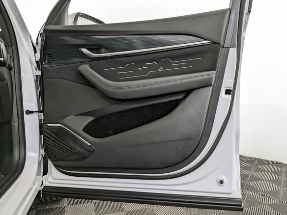2024 Geely Monjaro I, белый, 3605000 рублей - вид 26