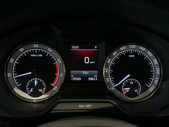 2018 Skoda Octavia III (A7) Рестайлинг, бежевый, 1709000 рублей - вид 20