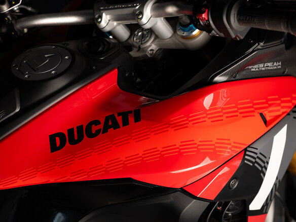 2026 Ducati Multistrada V4, красный, 3690000 рублей - вид 7