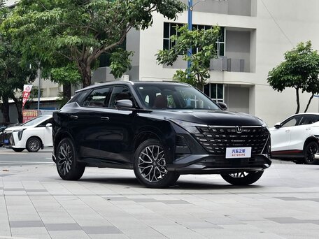 2026 Changan UNI-Z, чёрный, 2367000 рублей, вид 2