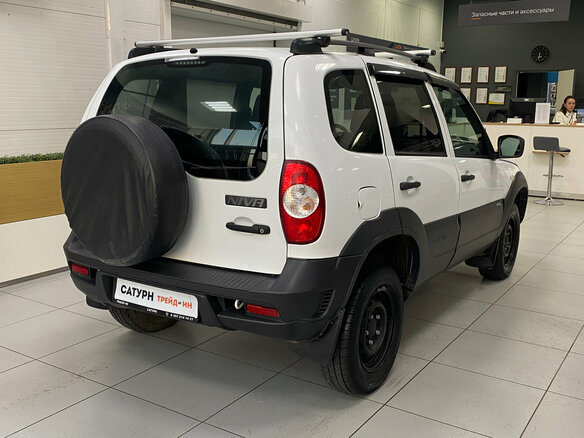2019 Chevrolet Niva I Рестайлинг, белый, 725000 рублей - вид 5