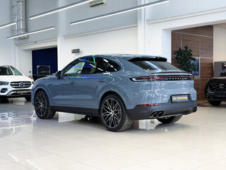 2026 Porsche Cayenne S Coupé III Рестайлинг, серый, 22500000 рублей, вид 5