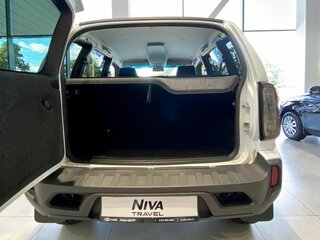 2025 Lada (ВАЗ) Niva Travel I, белый, 1349370 рублей, вид 4