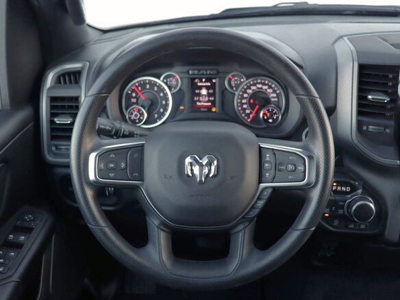 2026 Ram 1500 Quad Cab V Рестайлинг, оранжевый, 8910000 рублей - вид 22