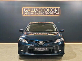 2018 Toyota Camry VIII (XV70), синий, 2650000 рублей, вид 2