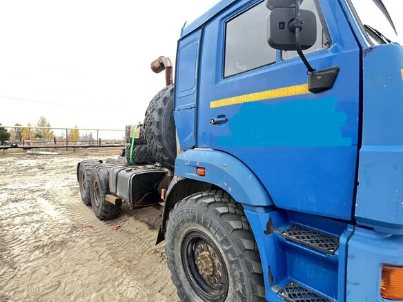 2012 КамАЗ 44108, синий, 1000000 рублей - вид 2