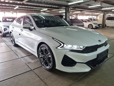 2023 Kia K5 III, белый, 2200000 рублей, вид 1