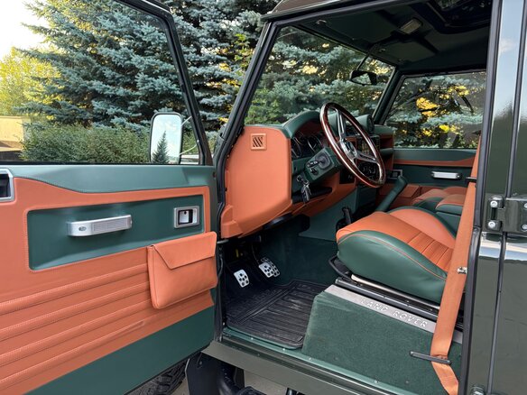 2013 Land Rover Defender 110 I Рестайлинг, зелёный, 7000000 рублей - вид 18