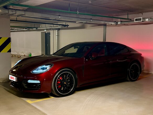 2021 Porsche Panamera GTS II Рестайлинг, красный, 14500000 рублей - вид 10