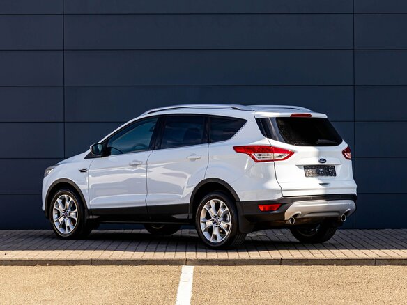 2016 Ford Kuga II, белый, 1195000 рублей - вид 3