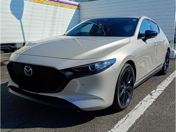 2022 Mazda 3 IV (BP), серебристый, 1425000 рублей