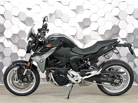 2020 BMW F 900 R, чёрный, 949000 рублей, вид 4