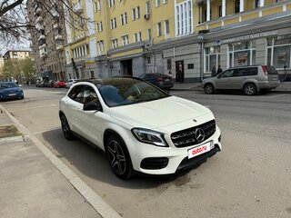 2017 Mercedes-Benz GLA 250 I (X156) Рестайлинг, белый, 2590000 рублей, вид 3