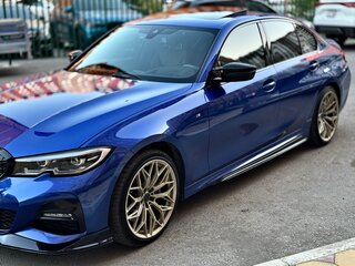 2018 BMW 3 серии 330i xDrive VII (G2x), синий, 2000000 рублей, вид 2