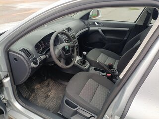 2013 Skoda Octavia II (A5) Рестайлинг, серебристый, 525000 рублей, вид 5