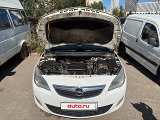 2011 Opel Astra J, белый, 550000 рублей, вид 3