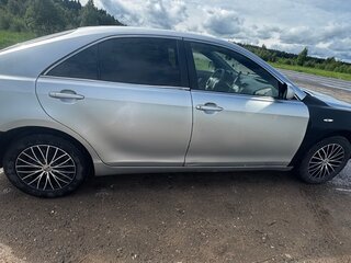 2007 Toyota Camry VI (XV40), серебристый, 600000 рублей, вид 3