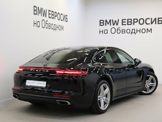 2020 Porsche Panamera 4 II, чёрный, 7690000 рублей, вид 2