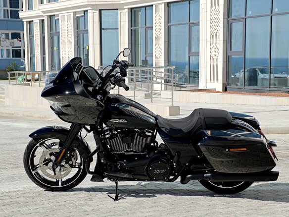 2026 Harley-Davidson Road Glide, чёрный, 3400000 рублей - вид 5