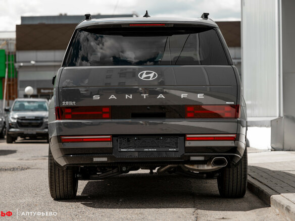 2026 Hyundai Santa Fe V (MX5), серый, 5790000 рублей - вид 4