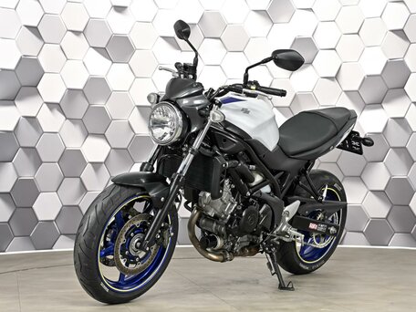 2018 Suzuki SV 650, белый, 447000 рублей, вид 2
