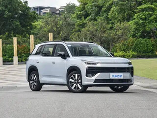 2026 GAC Trumpchi GS4 III, серебристый, 2320206 рублей, вид 3