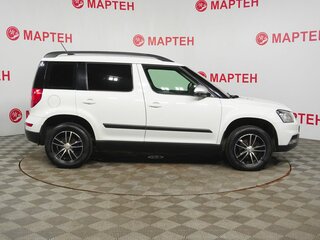 2017 Skoda Yeti I Рестайлинг, белый, 1337000 рублей, вид 4