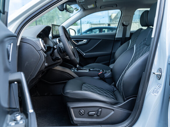 2026 Audi Q2 L 35 TFSI I Рестайлинг, серый, 3990000 рублей - вид 8