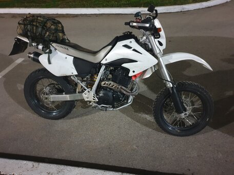 2007 Honda XR 400, белый, 320000 рублей, вид 4