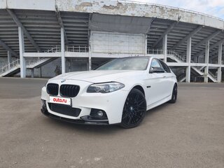 2013 BMW 5 серии 535i xDrive VI (F10/F11/F07) Рестайлинг, белый, 2600000 рублей, вид 3