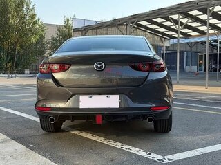 2022 Mazda 3 Axela IV (BP), серый, 1210000 рублей, вид 3