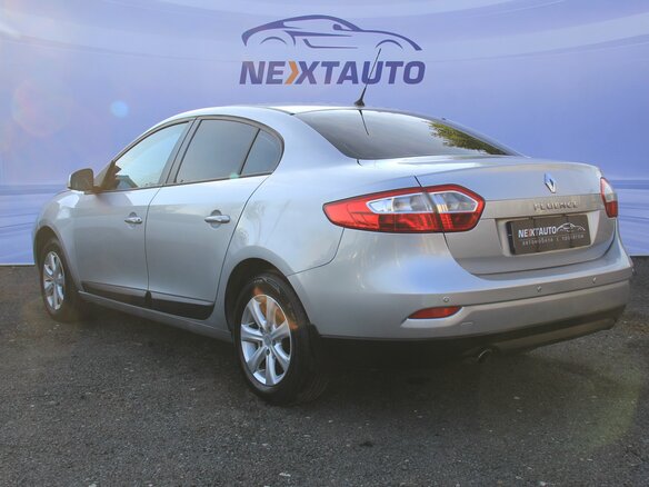 2013 Renault Fluence I, серебристый, 573300 рублей - вид 2