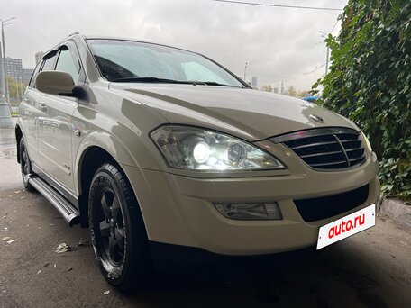 2012 SsangYong Kyron 6-speed I Рестайлинг, белый, 875000 рублей, вид 2