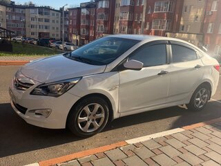 2015 Hyundai Solaris I Рестайлинг, белый, 720000 рублей, вид 1
