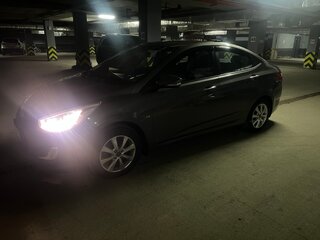 2013 Hyundai Solaris I, чёрный, 580000 рублей, вид 4