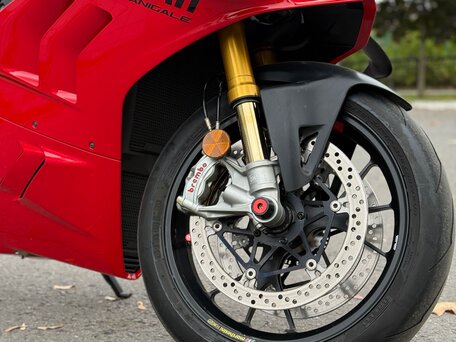 2022 Ducati Panigale V4, красный, 2500000 рублей, вид 3