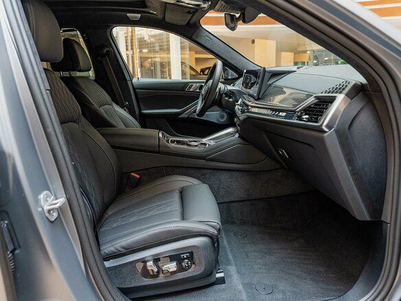 2026 BMW X6 40i III (G06) Рестайлинг, серый, 16390000 рублей - вид 12