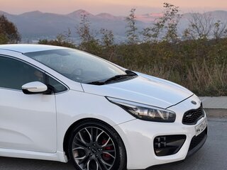 2014 Kia Ceed GT I, белый, 1090000 рублей, вид 4
