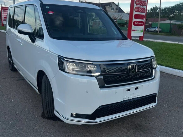 2023 Honda Stepwgn Spada VI, белый, 2000000 рублей