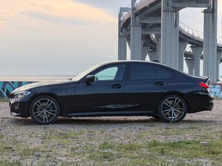 2020 BMW 3 серии 320d xDrive VII (G2x), чёрный, 4600000 рублей, вид 2