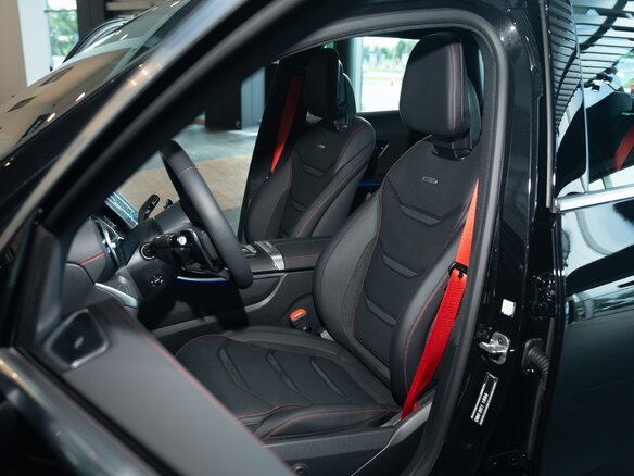 2026 Mercedes-Benz GLC AMG 43 AMG II (X254), чёрный, 9990000 рублей - вид 7