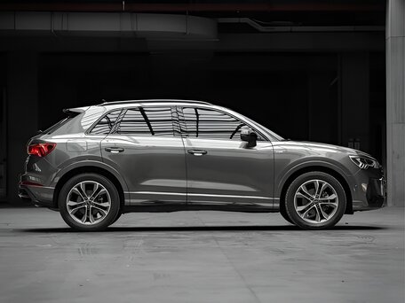 2023 Audi Q3 35 TFSI II (F3), серый, 2450000 рублей, вид 4