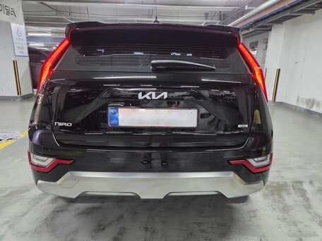 2023 Kia Niro II, чёрный, 1750000 рублей, вид 3