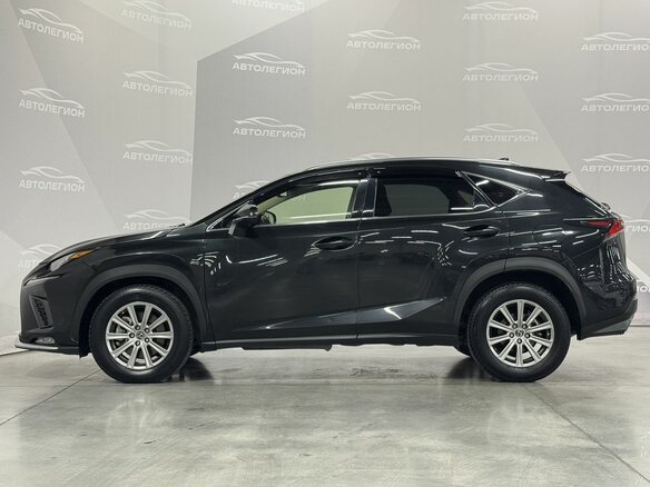 2020 Lexus NX 300 I Рестайлинг, чёрный, 3250000 рублей - вид 1
