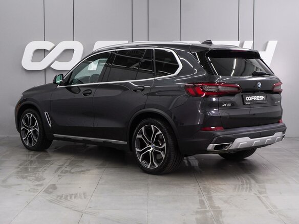 2021 BMW X5 40i IV (G05/G18), серый, 6254000 рублей - вид 1