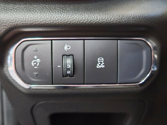2023 Haval Jolion I, чёрный - вид 16