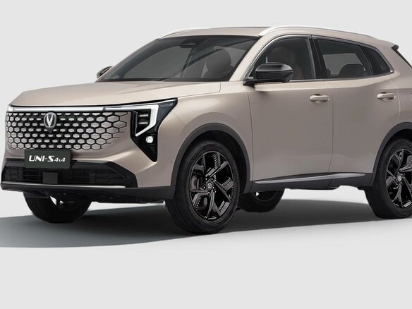 2026 Changan UNI-S I Рестайлинг, золотистый