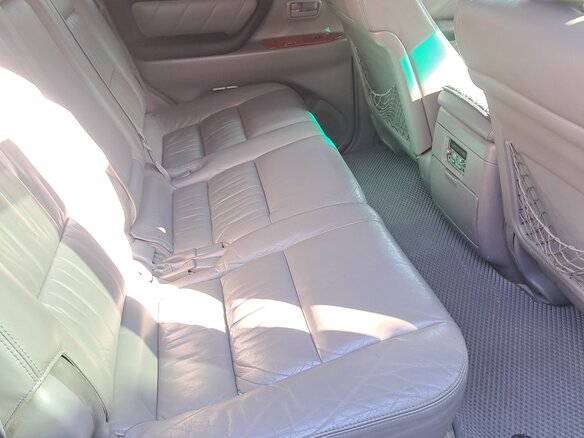 2005 Toyota Land Cruiser 100 Series Рестайлинг 2, серебристый, 2400000 рублей - вид 24